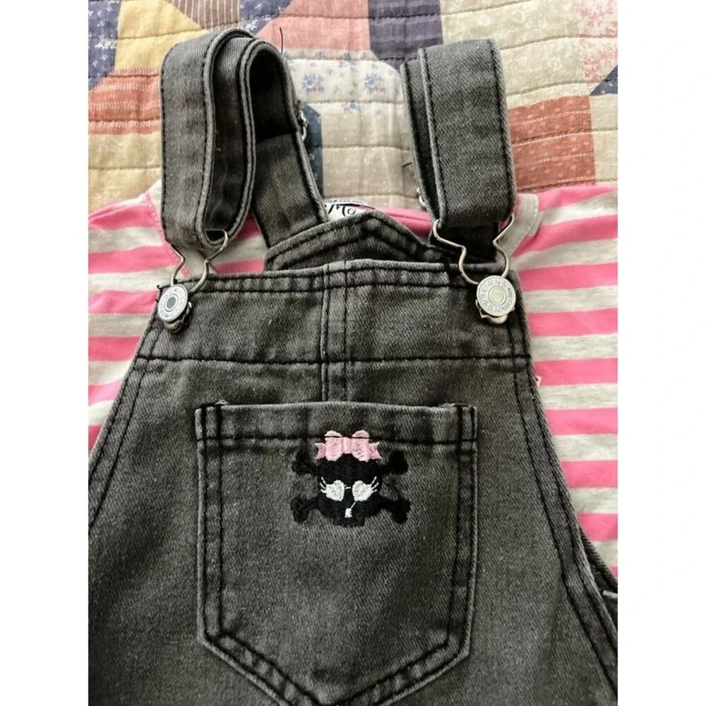 Girls’ Gray Overall Dress with Skulls & Pink Bow Size 6 NWT